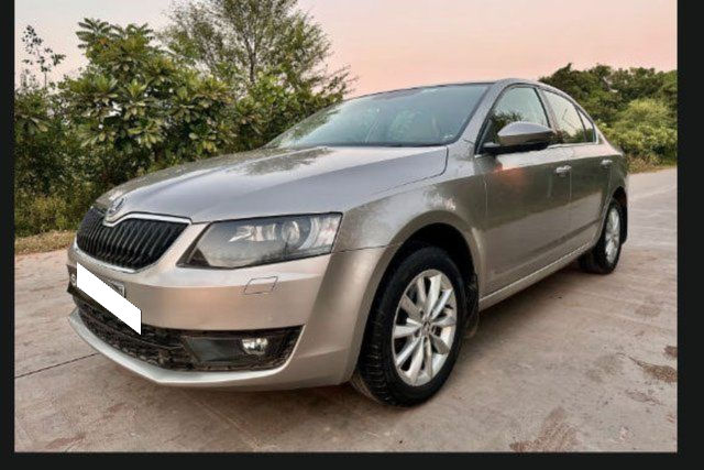 Second-hand 2017 Skoda Octavia 2.0 TDI AT Style for sale in Ahmedabad