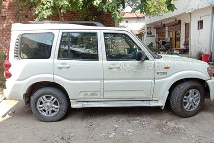 2013 Mahindra Scorpio VLX 2WD AIRBAG BSIII