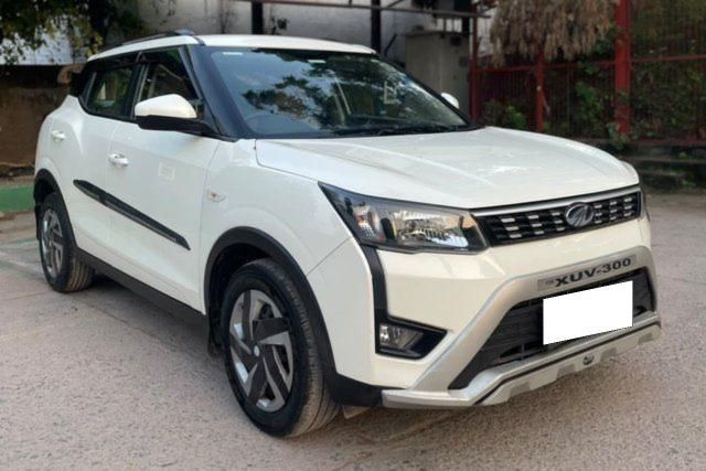 Mahindra XUV300 W6 Sunroof BSVI Second-hand 2022 Mahindra XUV300 W6 Sunroof BSVI for sale in New Delhi