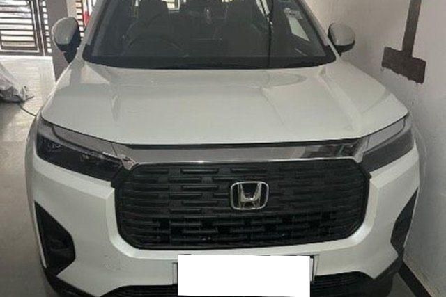 Honda Elevate वी सीवीटी Second-hand 2025 Honda Elevate वी सीवीटी for sale in Ghaziabad