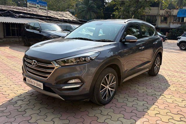 Hyundai Tucson 2.0 e-VGT 2WD AT GLS Second-hand 2016 Hyundai Tucson 2.0 e-VGT 2WD AT GLS for sale in Mumbai