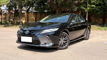 2022 Toyota Camry हाइब्रिड 2.5