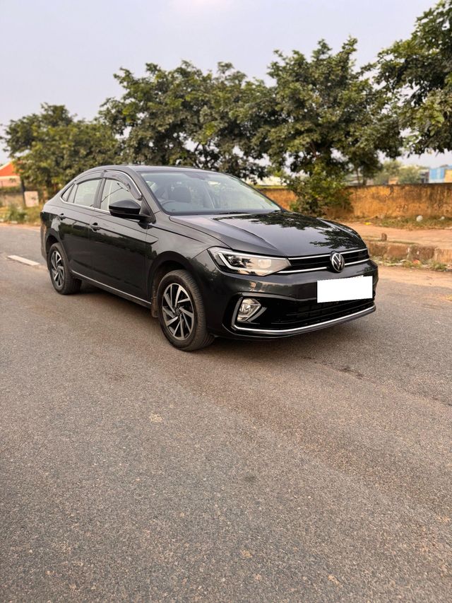 Volkswagen Virtus टॉपलाइन AT बीएस6 Second-hand 2023 Volkswagen Virtus टॉपलाइन AT बीएस6 for sale in New Delhi
