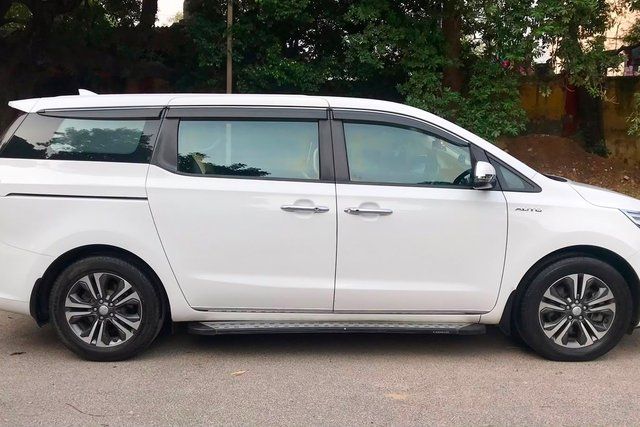 Kia Carnival प्रीमियम Second-hand 2021 Kia Carnival प्रीमियम for sale in New Delhi