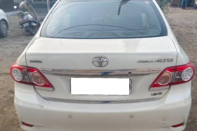 Second-hand 2013 Toyota Corolla Altis 1.8 जी सीएनजी for sale in Ghaziabad