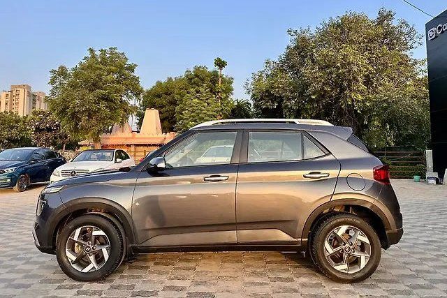 Hyundai Venue SX Diesel Second-hand 2022 Hyundai Venue SX Diesel for sale in Ahmedabad