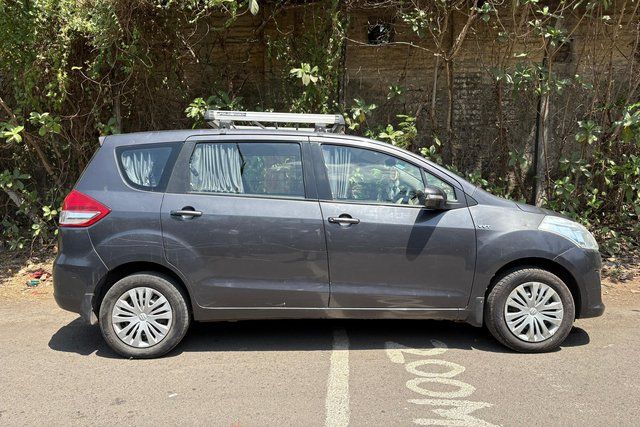 Maruti Suzuki Ertiga वीएक्सआई सीएनजी Second-hand 2013 Maruti Suzuki Ertiga वीएक्सआई सीएनजी for sale in Mira Road