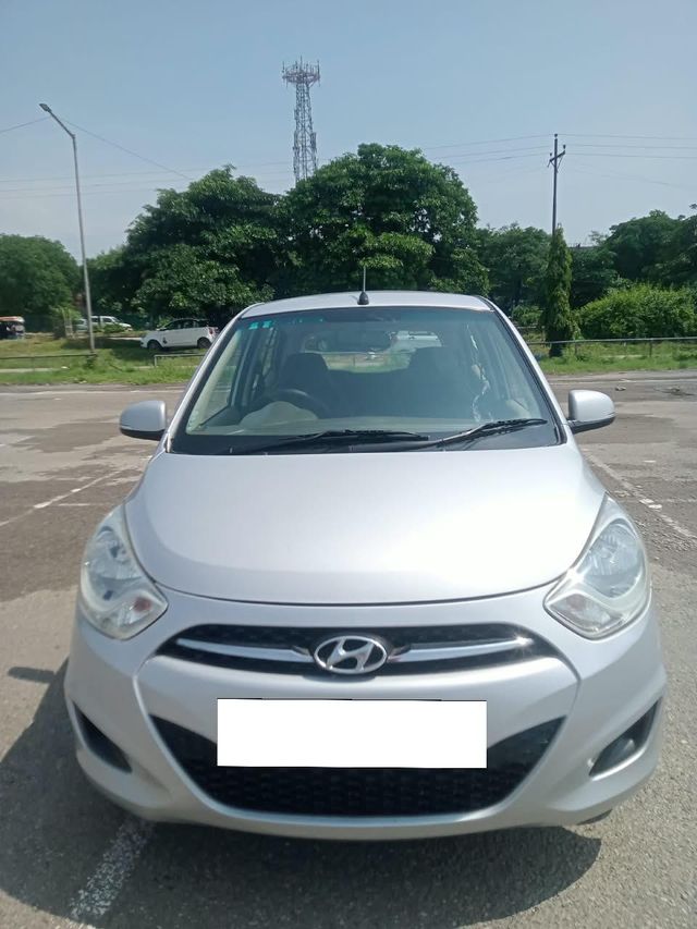 Hyundai i10 Magna Second-hand 2012 Hyundai i10 Magna for sale in Chandigarh