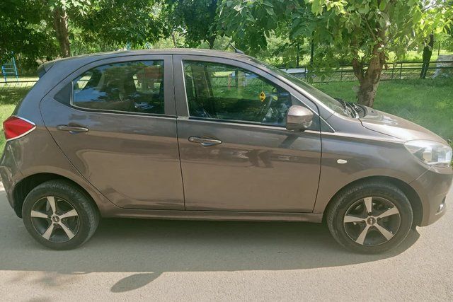 Tata Tiago 1.05 Revotorq XT Second-hand 2017 Tata Tiago 1.05 Revotorq XT for sale in Chandigarh
