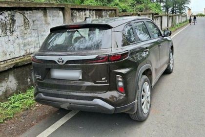 2023 Toyota Hyryder ई बीएस6