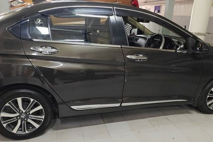 2018 Honda City i-DTEC वी