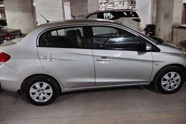 Honda Amaze S i-Vtech Second-hand 2016 Honda Amaze S i-Vtech for sale in Ghaziabad
