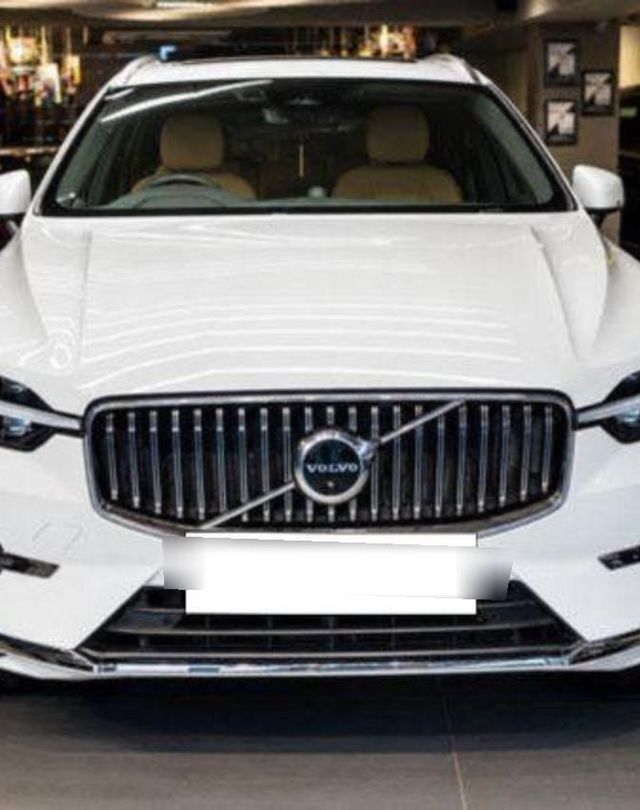 Volvo XC60 बी5 Ultimate बीएस6 Second-hand 2023 Volvo XC60 बी5 Ultimate बीएस6 for sale in New Delhi