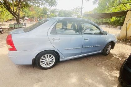 2011 Toyota Etios वी