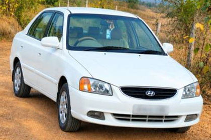 2011 Hyundai Accent एग्जीक्यूटिव सीएनजी