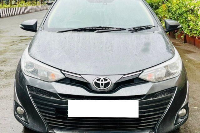 Toyota Yaris वी बीएस4 Second-hand 2018 Toyota Yaris वी बीएस4 for sale in Mumbai