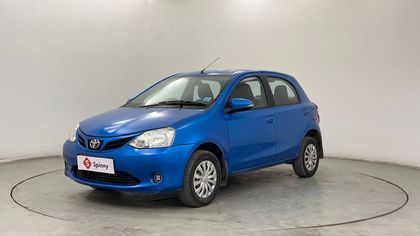 2015 Toyota Etios Liva वी