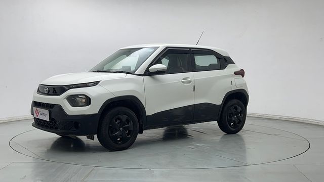 Second-hand 2024 Tata Punch Adventure AMT for sale in New Delhi