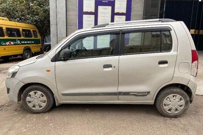 2018 Maruti Suzuki Wagon R एलएक्सआई सीएनजी