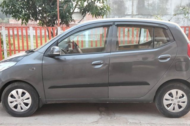 Second-hand 2012 Hyundai i10 मैग्ना for sale in Sitapur