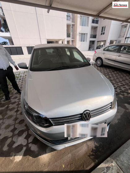2013 Volkswagen Polo 1.2 एमपीआई हाईलाइन
