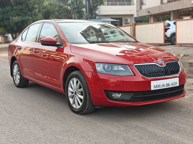 Skoda Octavia Elegance 1.8 TSI AT Second-hand 2014 Skoda Octavia Elegance 1.8 TSI AT for sale in Nashik