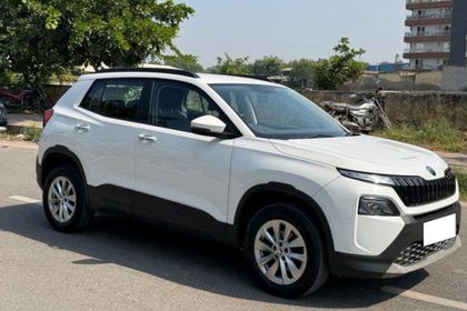 2025 Skoda Kylaq Signature Plus AT