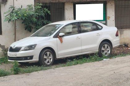 2017 Skoda Rapid 1.5 TDI AT स्टाइल बीएस4