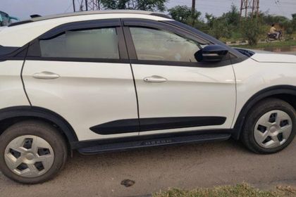2025 Tata Nexon प्योर प्लस एस