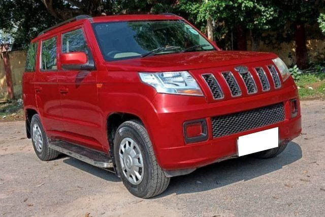 Mahindra TUV 300 T6 Plus Second-hand 2018 Mahindra TUV 300 T6 Plus for sale in New Delhi