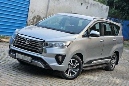 2022 Toyota Innova Crysta 2.4 GX 7 STR AT