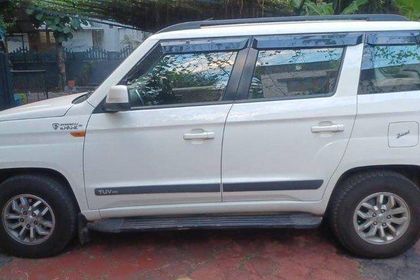 2018 Mahindra TUV 300 mHAWK100 T8