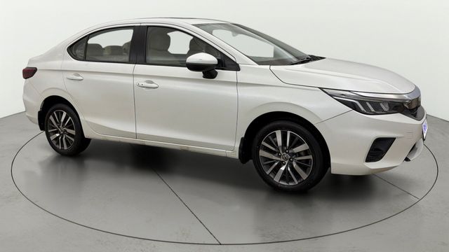 Second-hand 2021 Honda City वीएक्स सीवीटी for sale in New Delhi