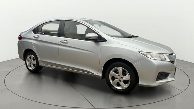Second-hand 2015 Honda City i VTEC वी for sale in Noida
