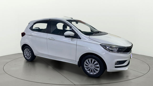 Second-hand 2020 Tata Tiago XZA प्लस for sale in Chandigarh