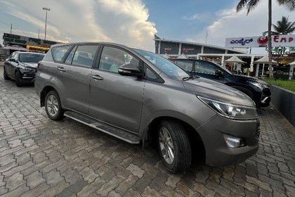 2016 Toyota Innova 2.5 G (Diesel) 8 Seater BS IV