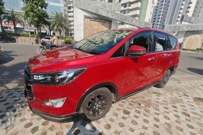 2017 Toyota Innova Crysta Touring Sport 2.4 MT BSIV