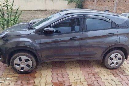 2024 Tata Nexon प्योर