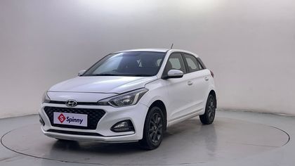 2018 Hyundai i20 Petrol CVT Asta