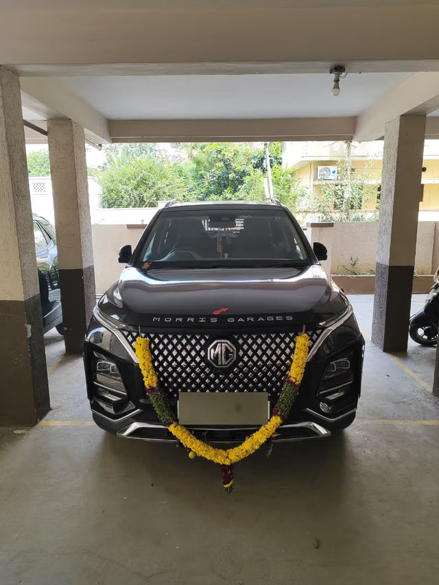 MG Hector Plus Savvy Pro CVT 2023-2025 Second-hand 2024 MG Hector Plus Savvy Pro CVT 2023-2025 for sale in Hyderabad