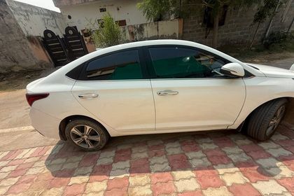 2018 हुंडई वरना CRDi 1.6 SX