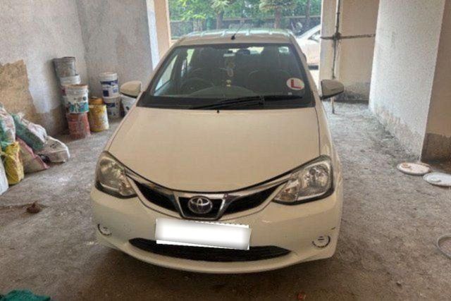Second-hand 2016 Toyota Etios जी for sale in Thane