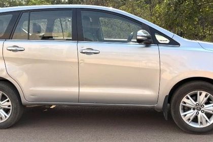 2016 Toyota Innova Crysta 2.4 ZX MT BSIV