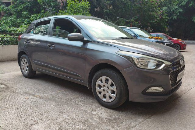 Hyundai i20 Sportz 1.2 Second-hand 2016 Hyundai i20 Sportz 1.2 for sale in Pune