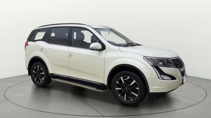 2019 Mahindra XUV500 W11 BSIV