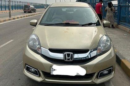 2014 Honda Mobilio वी ऑप्शन i-VTEC