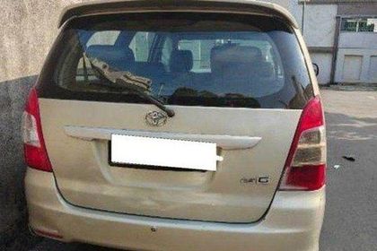 2012 Toyota Innova 2.5 G1 BSIV