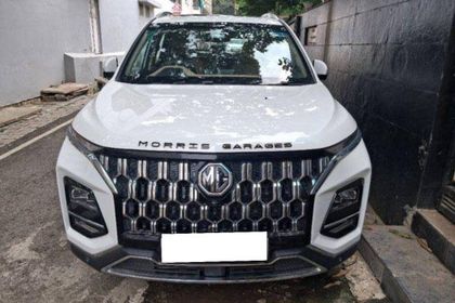 2026 MG Hector Plus Savvy Pro CVT