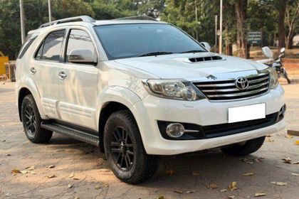 2014 Toyota Fortuner 4x2 Manual