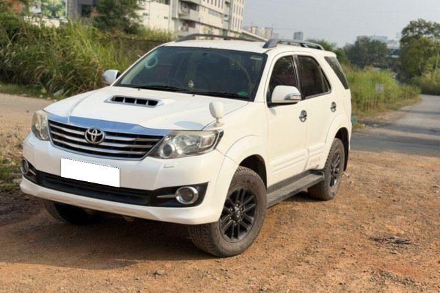 Second-hand 2014 Toyota Fortuner 4x2 मैनुअल for sale in Pune